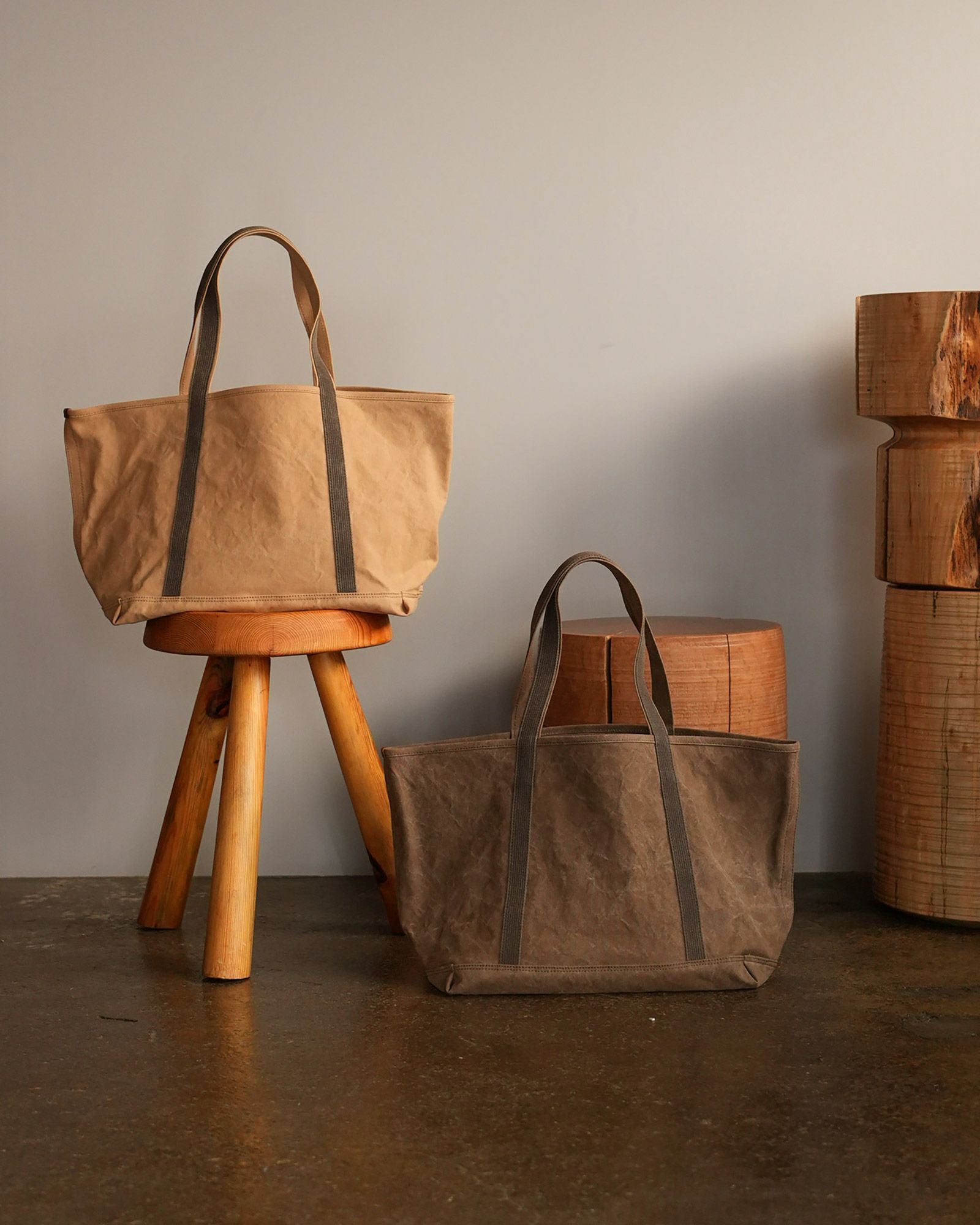 美品　ARTS & CRAFTS CANVAS BASIC TOTE タンカラー 9 CANVAS BASIC TOTE ベーシックトート | evergreen works online store