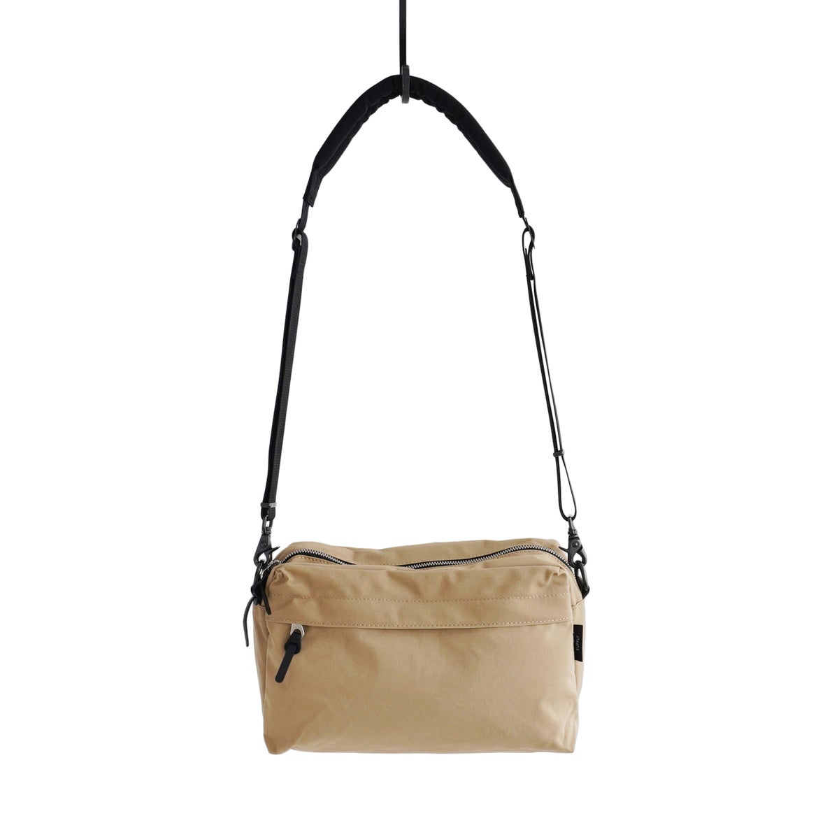 SAND BEIGE