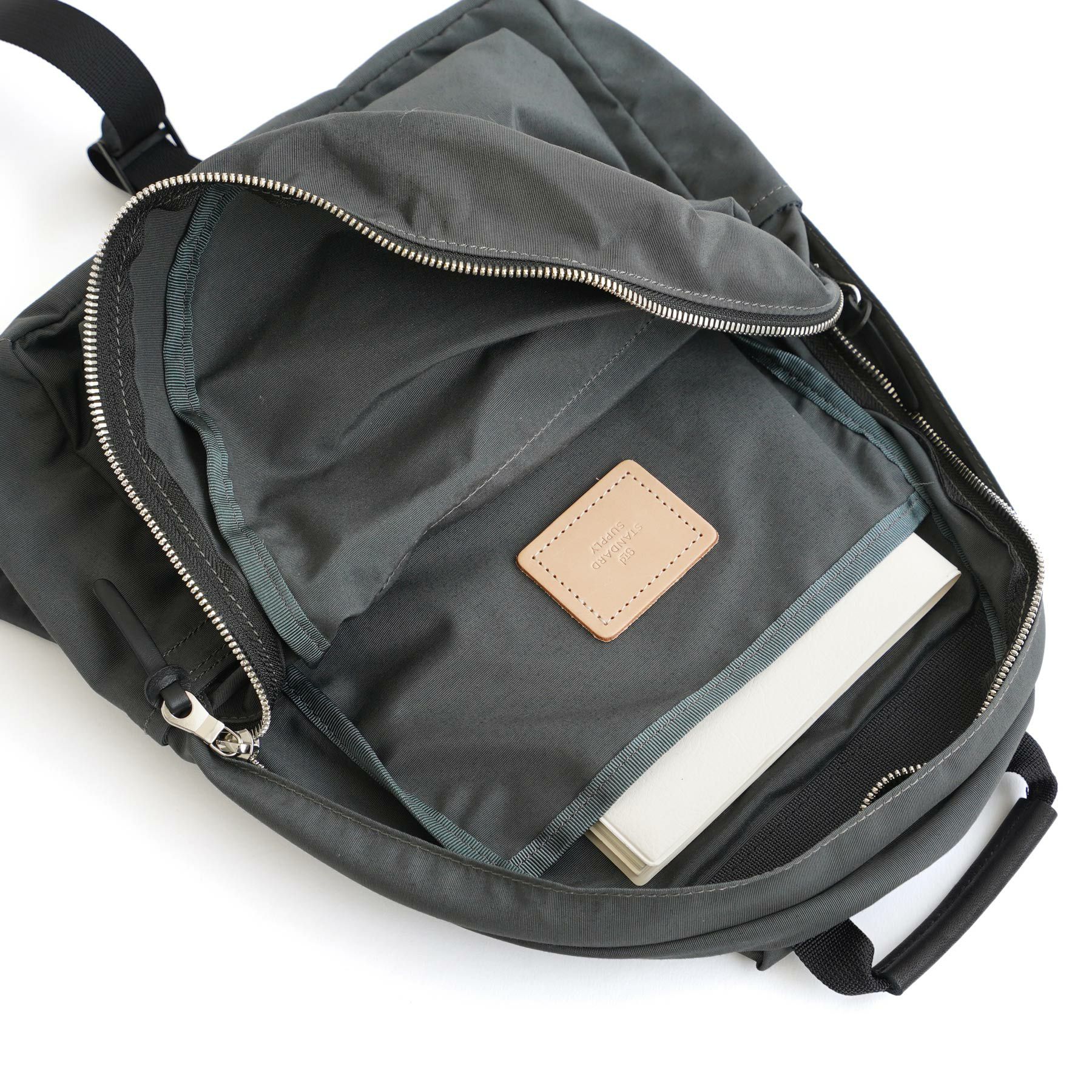 SIMPLICITY PETITE DAYPACK ペティートデイパック | evergreen works