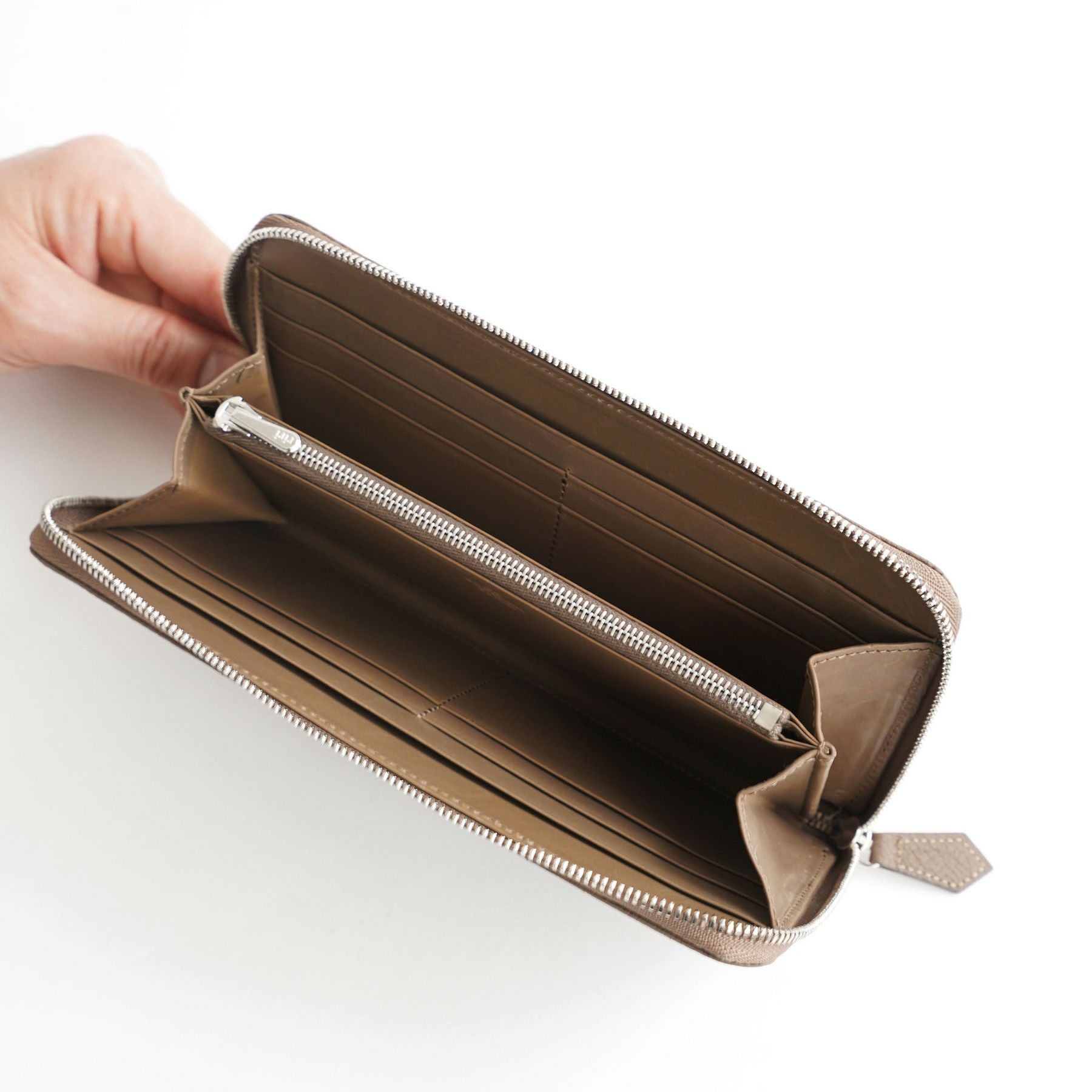 GRACE ROUND ZIP LONG WALLET ラウンドジップロングウォレット
