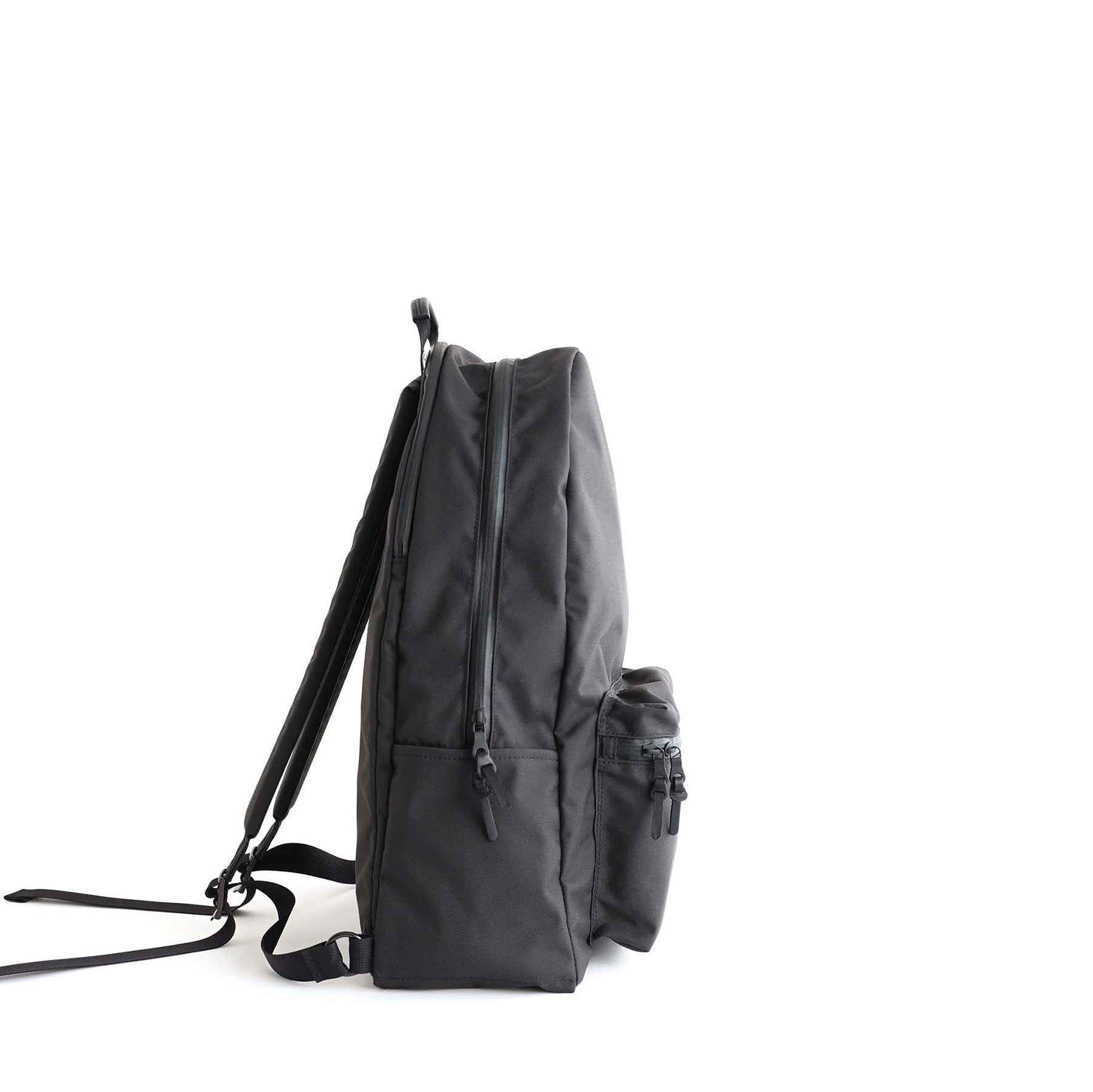 MATTE 2R COMMUTE DAYPACK 2ルームコミュートデイパック | evergreen