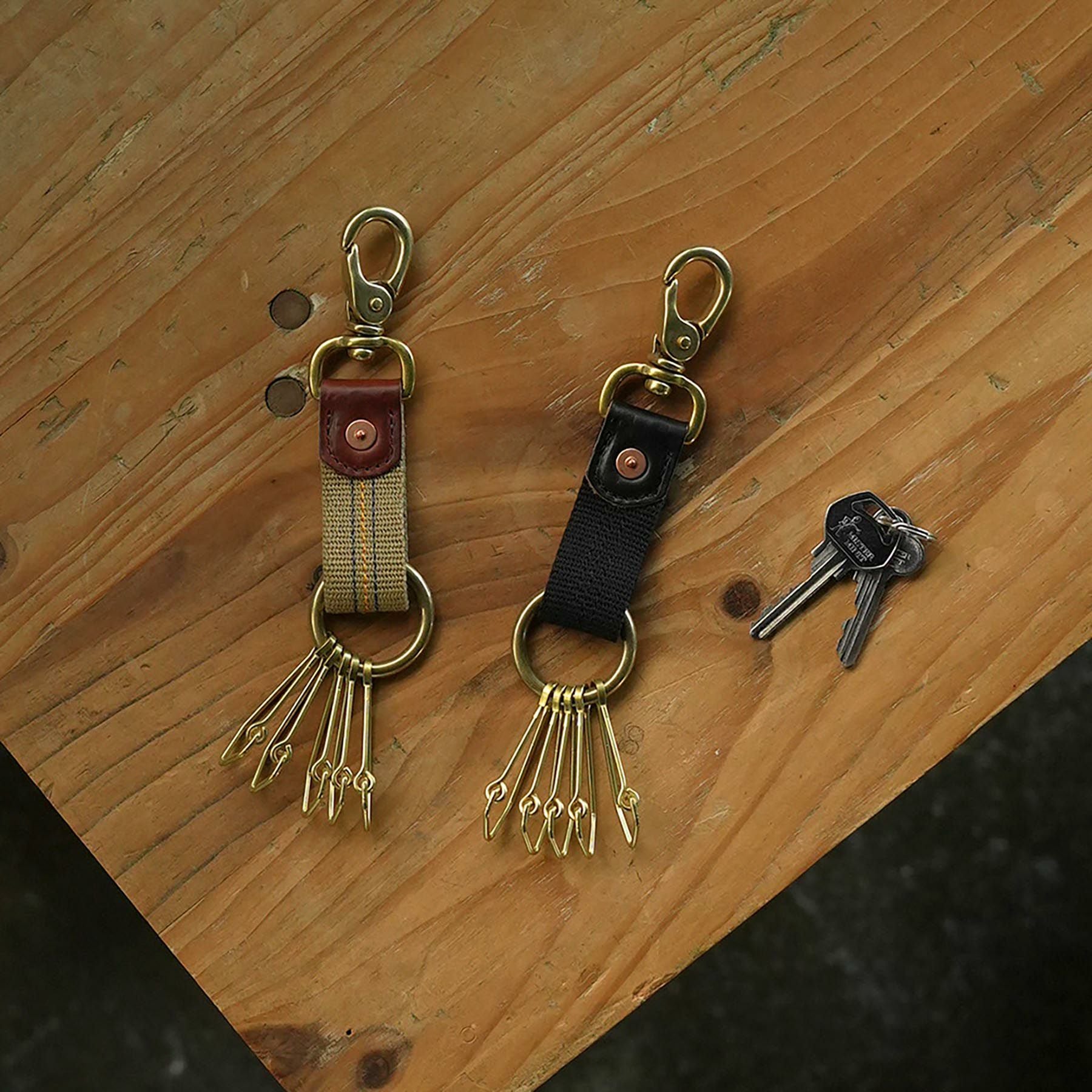 BRASS ACC 5 HOOKS KEY HOLDER 5フックスキーホルダー | evergreen