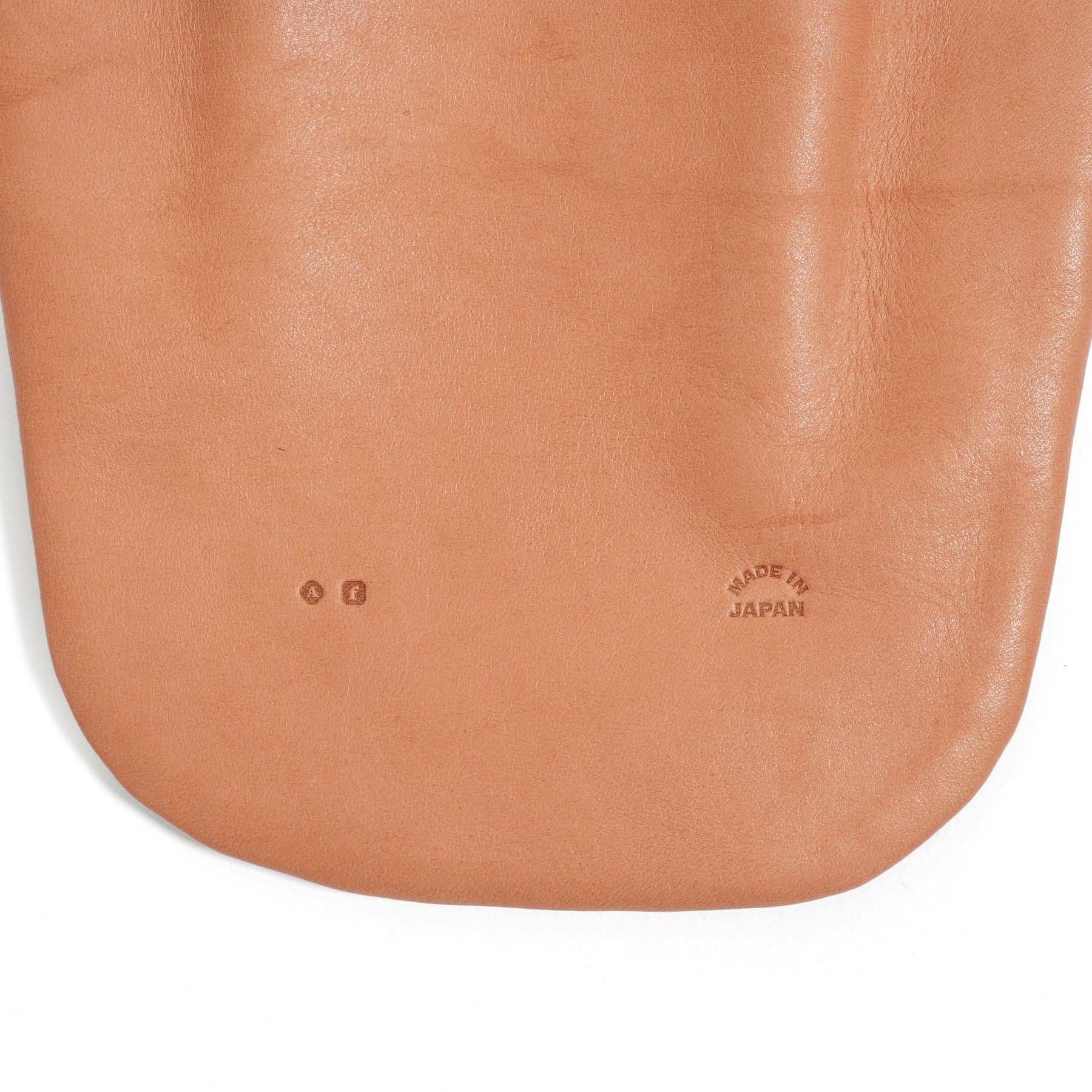 HORSE LEATHER DROP SHAPE POUCH S ドロップシェイプポーチS