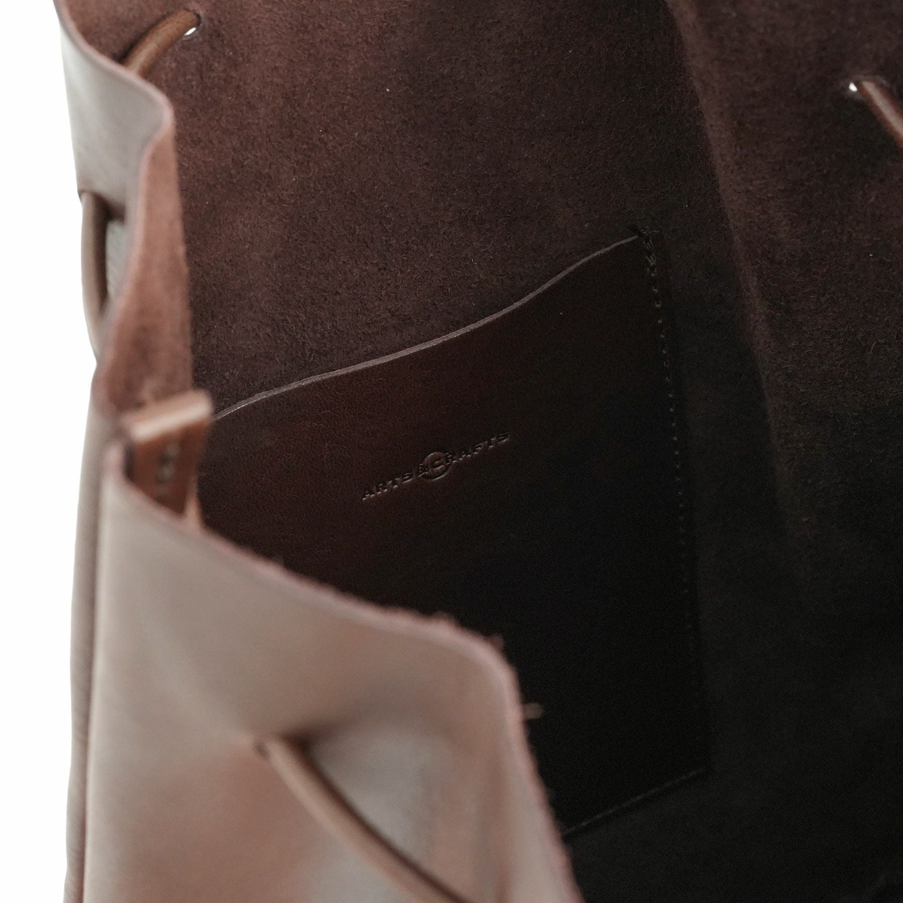 HORSE LEATHER DROP SHAPE POUCH M ドロップシェイプポーチM