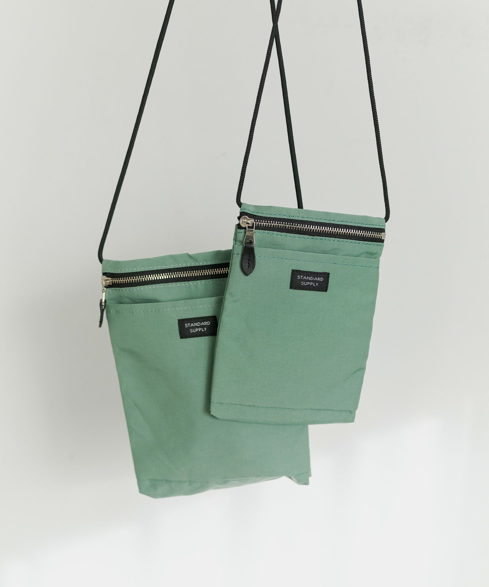 SIMPLICITY LIMITED COLOR SLING PURSE L スリングパースL | evergreen